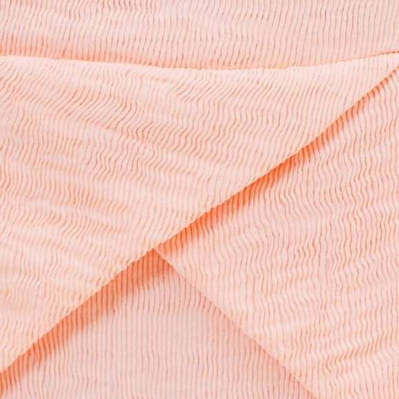 Elliatt Acacia Soft Peach Off Shoulder Midi Dress Small NWT - Picture 9 of 13